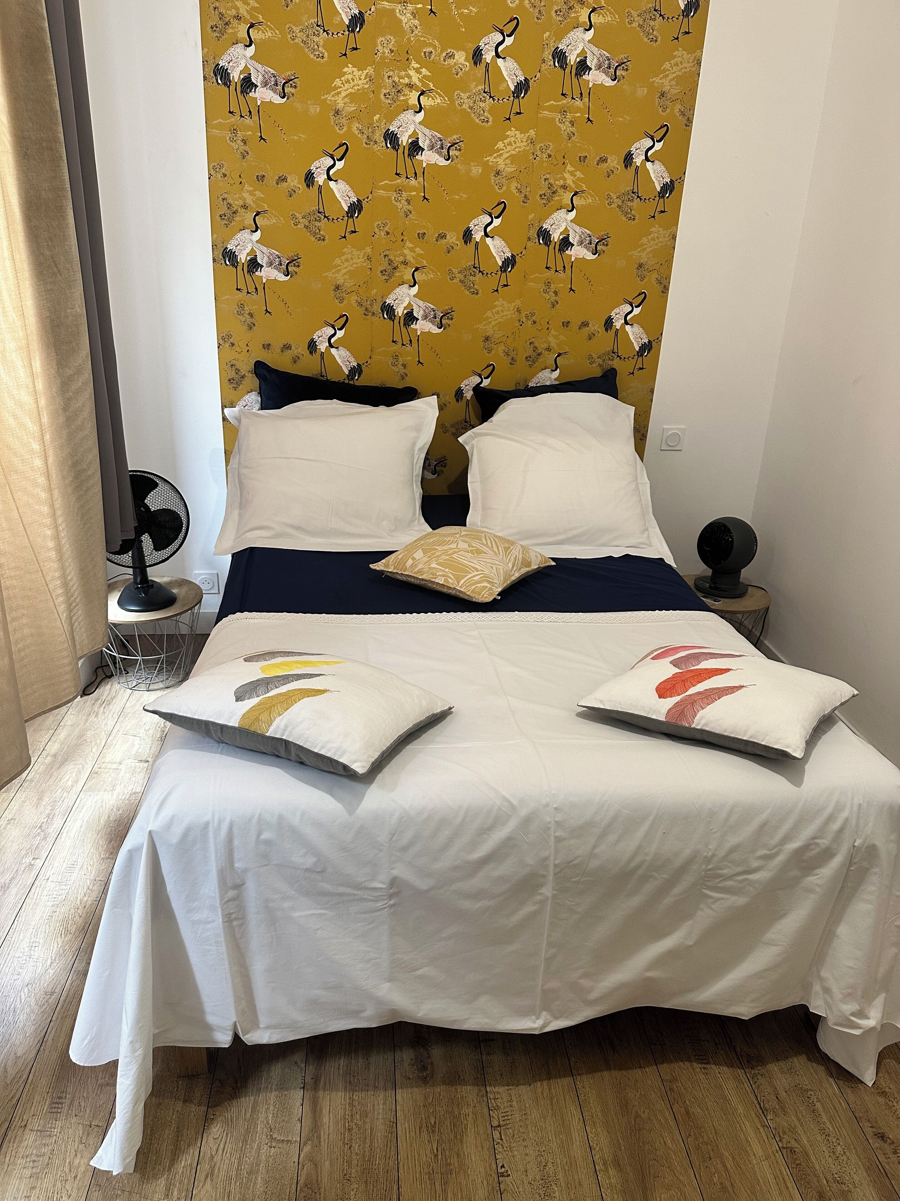 2 chambres, fer et planche à repasser, Wi-Fi gratuit, draps fournis