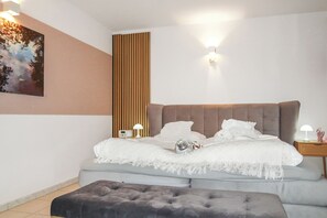 2 bedrooms, desk, iron/ironing board, travel cot - Stilvolle Wohnung in Top Lage (Büdingen)