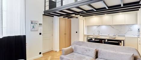 Téléviseur connecté, bureau