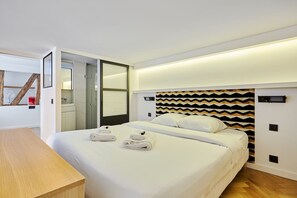 2 Schlafzimmer, Schreibtisch, Bügeleisen/Bügelbrett, WLAN