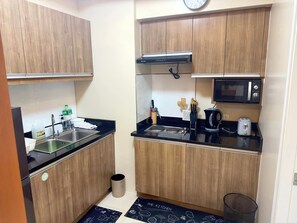 Private kitchen - Elegant 2 Bedroom Unit @Avida#27 (Iloilo City)