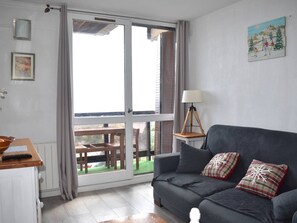 TV - Studio Cabin 4 Pers - South & Mountain View (Font-Romeu-Odeillo-Via)