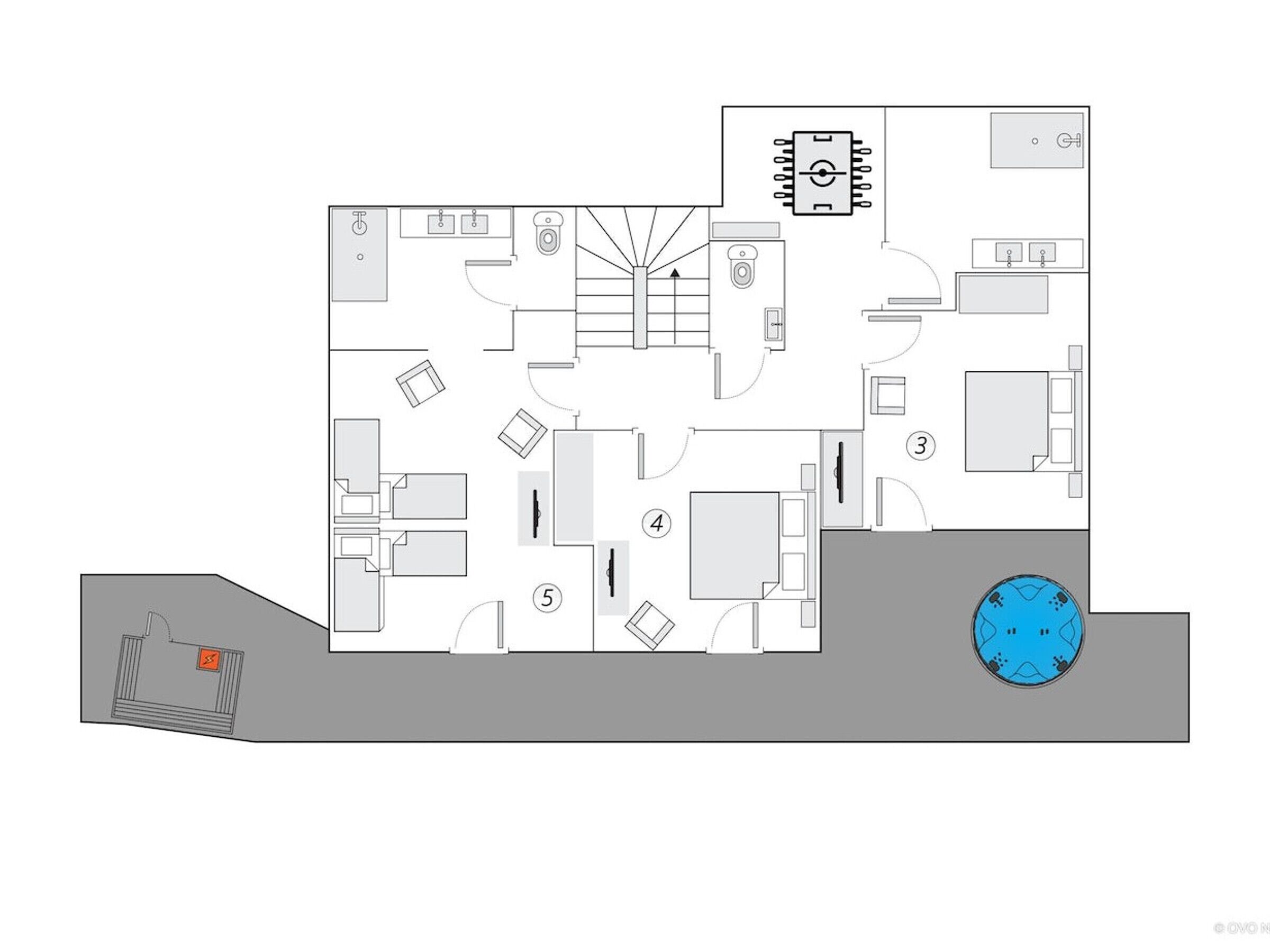 A floor plan of a hotel room with a bed, a desk, a chair, a wardrobe, a bathroom, and a small balcony.