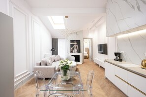 Apartment (43/15) | Living area