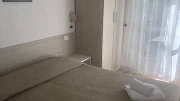 Chambre Quadruple Supérieure, vue mer | Coffres-forts dans les chambres