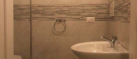 Chambre Quadruple Supérieure, vue mer | Salle de bain