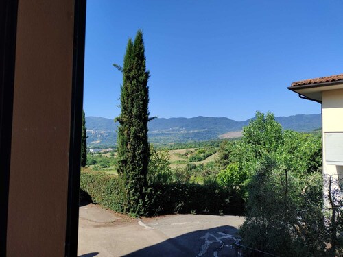 A Pochi Passi dal Chianti, Immersi nel Verde con Animali Ammessi