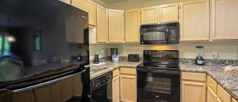 Microwave, dishwasher, coffee/tea maker