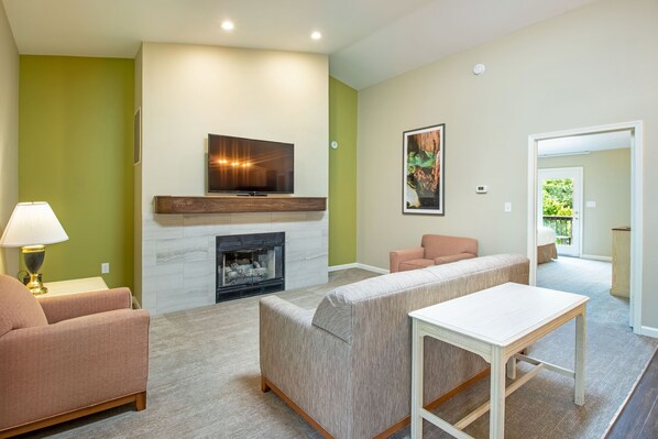 Fireplace, DVD player