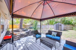 Interior - Spacious San Antonio Home: Google Fiber, Game Room (San Antonio)