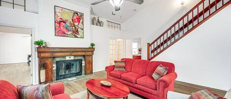 Maison (5 Bedrooms) | Coin séjour