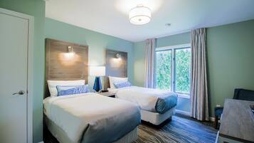 2 bedrooms, iron/ironing board, WiFi