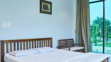 Villa, Multiple Beds, Garden View | Free WiFi, bed sheets