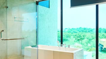 Villa, Multiple Beds, Garden View | Bathroom | Towels