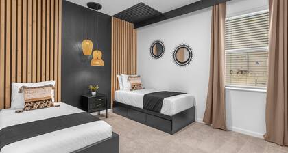 Upstay - Mansion w/ Kids Theme Rooms, Pool, Cinema