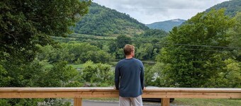 Riverview Retreat - house with sauna in the New River Gorge National Park!