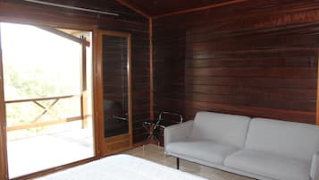 9 bedrooms, free WiFi, bed sheets