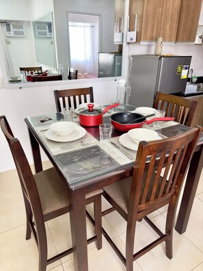 Dining - Stylish 2Bedroom Unit @Avida #26 (Iloilo City)