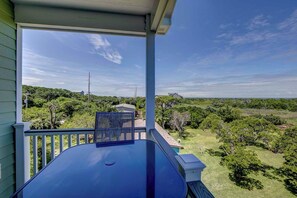 Outdoor spa tub - Brand New Home in Frisco (Frisco)