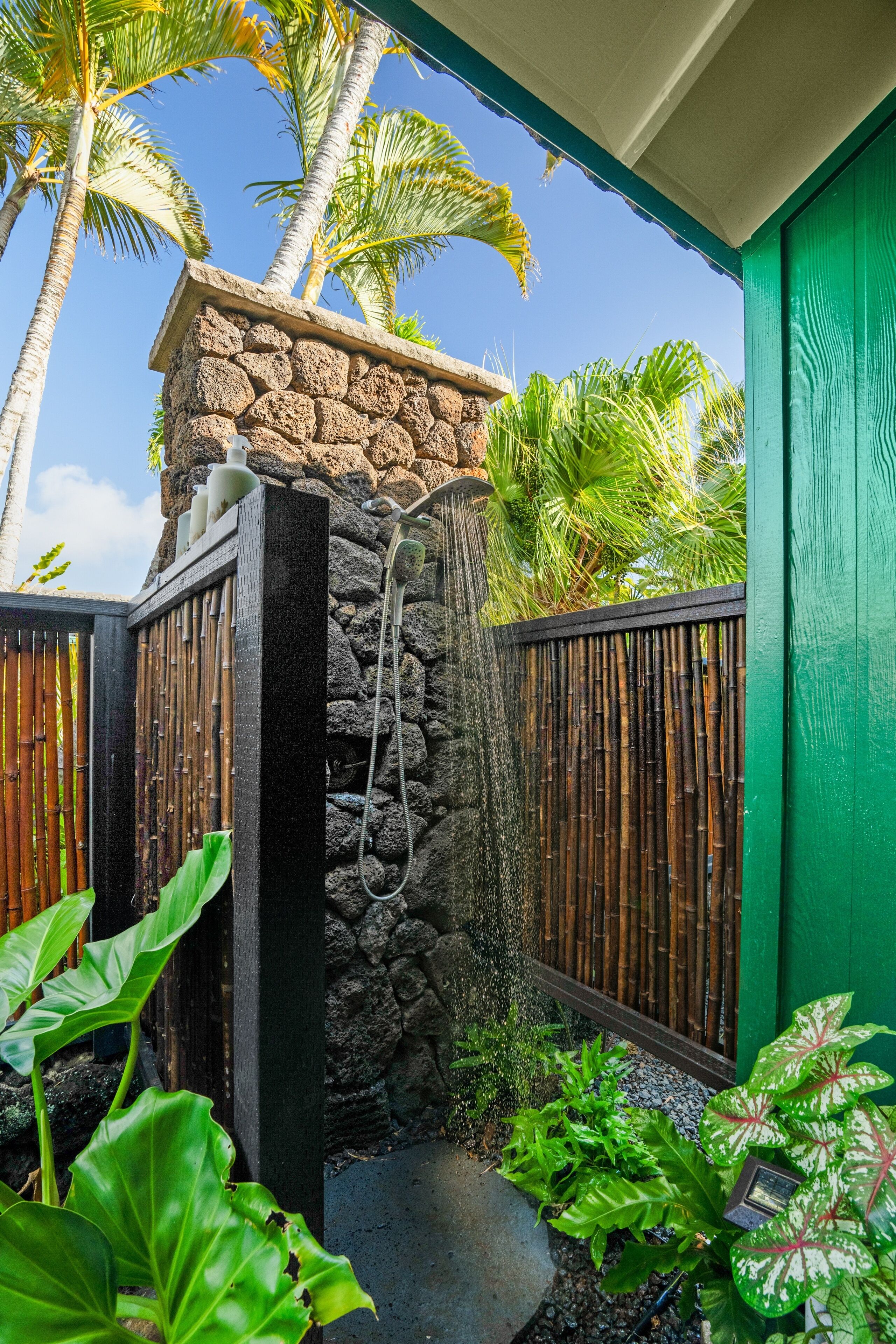 House, 3 Bedrooms | Property grounds