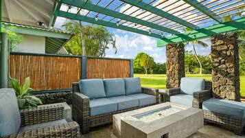 Rumah, 3 kamar tidur | Teras/patio