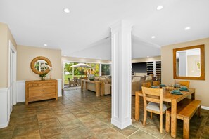 House, 3 Bedrooms | Dining