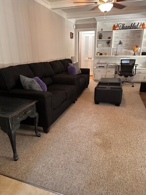 Téléviseur, bureau