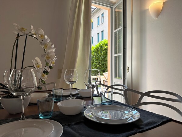 Dining - Villa Magnolia - With Garden in the Center of Como (Como)