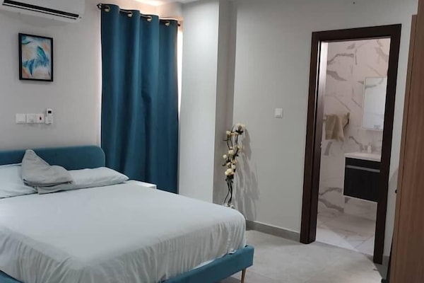 Phòng Suite Premium, quang cảnh thành phố | Bộ trải giường bằng vải cotton Ai Cập, bộ đồ giường cao cấp