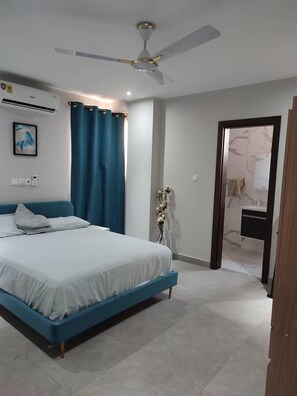 Egyptian cotton sheets, premium bedding, down duvets, pillow-top beds - The Pearls East Legon (Madina)