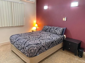 公寓, 陽台, 城市景觀 | 2 間臥室、免費無線上網