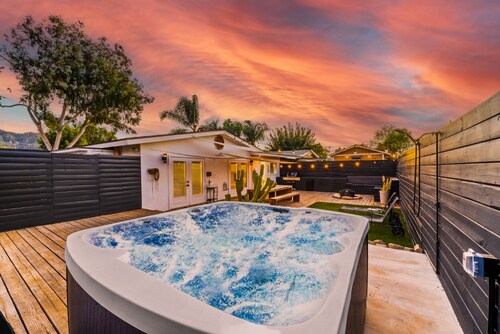 30+ Night Stay Ojai Valley Home Close to Downtown