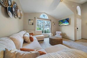 Smart TV - 1034 Lake Davenport Pool House for 6 near Disney (Davenport)