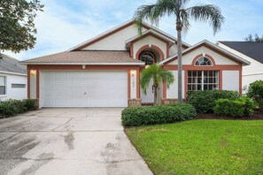 Exterior - 1034 Lake Davenport Pool House for 6 near Disney (Davenport)