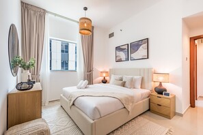 1 slaapkamer, een kluis op de kamer, een strijkplank/strijkijzer