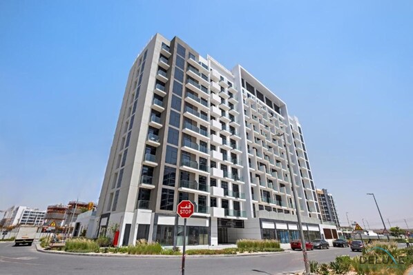 Exterior - Lovely Studio at Azizi Riviera 41 in Al Merkadh by Deluxe Holiday Homes (Dubai)