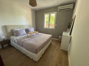3 dormitorios, tabla de planchar con plancha, wifi y ropa de cama