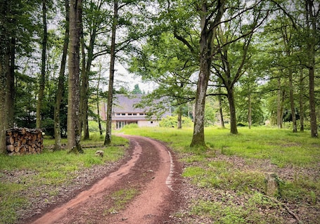施設の敷地. Appartement au Domaine du Rêve Sauvage Pour une Évasion en Pleine Nature