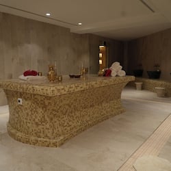 Couples treatment room(s), sauna, hot tub, steam room
