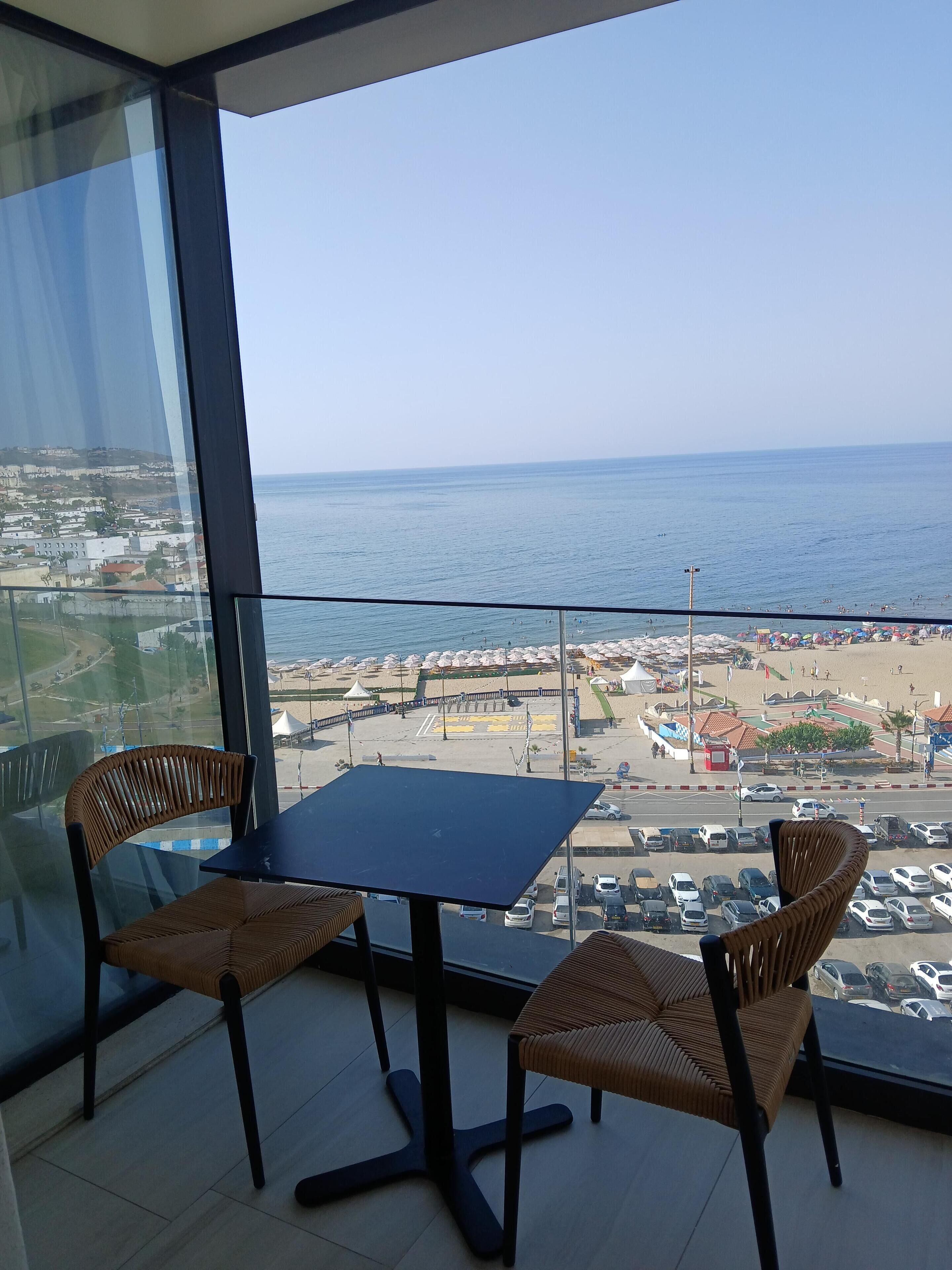 Deluxe-Studio, Meerblick | Minibar, Zimmersafe, Verdunkelungsvorhänge, schallisolierte Zimmer