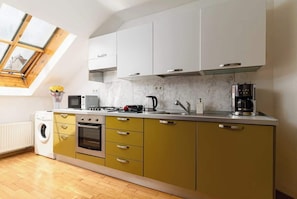 Fridge, microwave, oven, stovetop