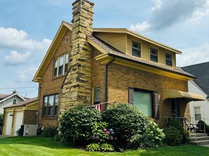 Exterior - Charming 3-bedroom house in historic grandview neighborhoods  (Dubuque)