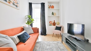 Unclassified image, 3 of 75, button - Beautifully Designed 2 Bed Apartment (Cardiff)