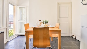 Unclassified image, 5 of 75, button - Beautifully Designed 2 Bed Apartment (Cardiff)