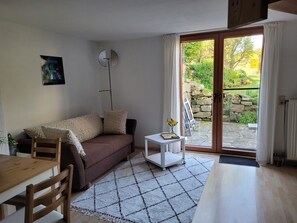 Smart TV - Ruhig Gelegene 2-zimmer-maisonette mit Terrasse in Lenglern-15 Min bis Göttingen (Bovenden)