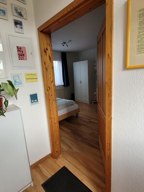 1 bedroom, free WiFi, bed sheets - Ruhig Gelegene 2-zimmer-maisonette mit Terrasse in Lenglern-15 Min bis Göttingen (Bovenden)