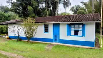 Quarto triplo básico | Fachada