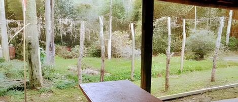 Basic Triple Room | Tempat makan luar | Masakan Brazil