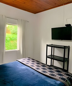 3 bedrooms, hypo-allergenic bedding, individually decorated - Cottages Bem-te-Vi e Beija-Flor, Mata Atlântica, Pesca, Natureza (Juquitiba)