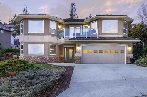 Wine Trail Full Suite with Private Entrance, Patio and Views! 